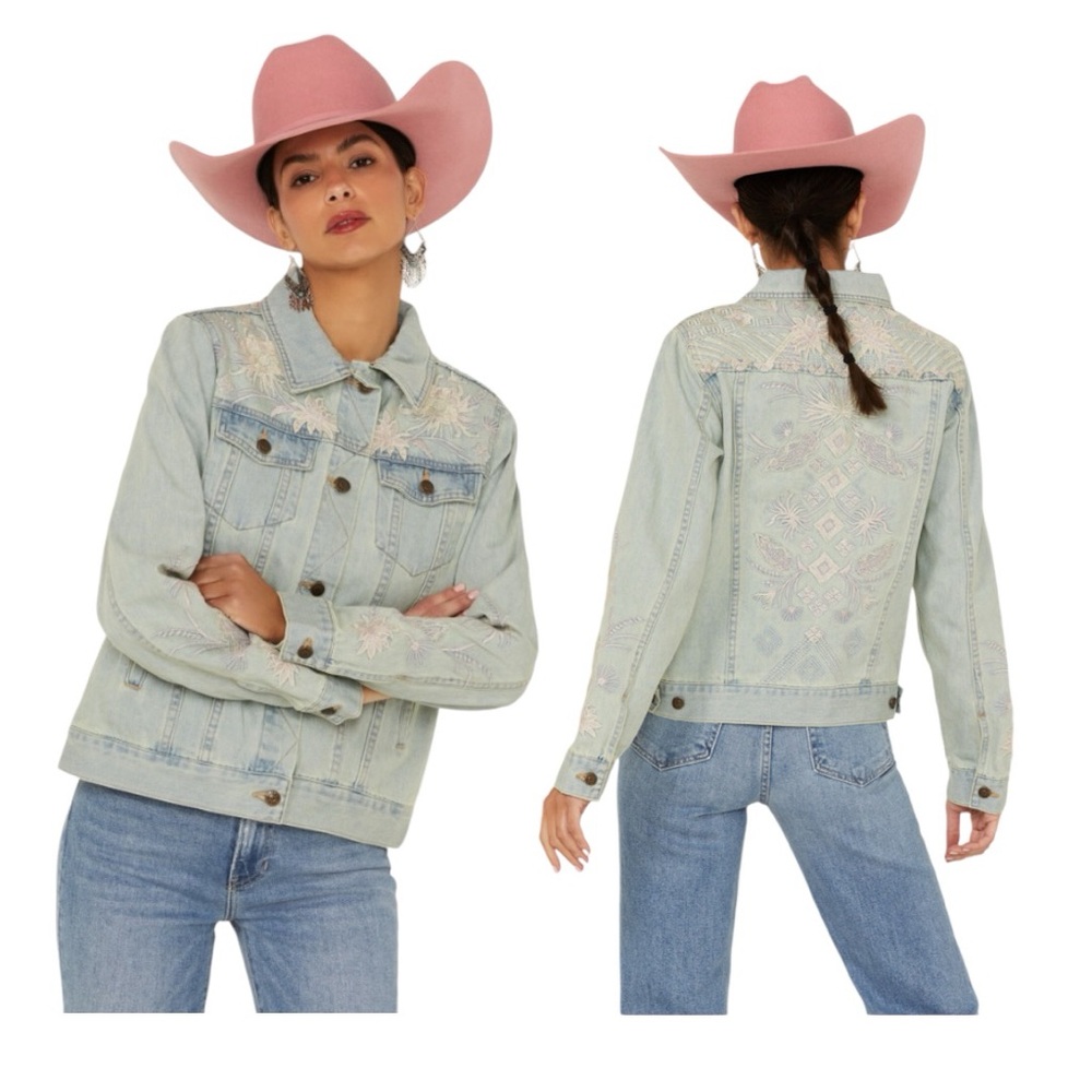 Johnny Was Workshop Devere Embroidered Light‎ Washed Denim Jacket Size Small NWT
